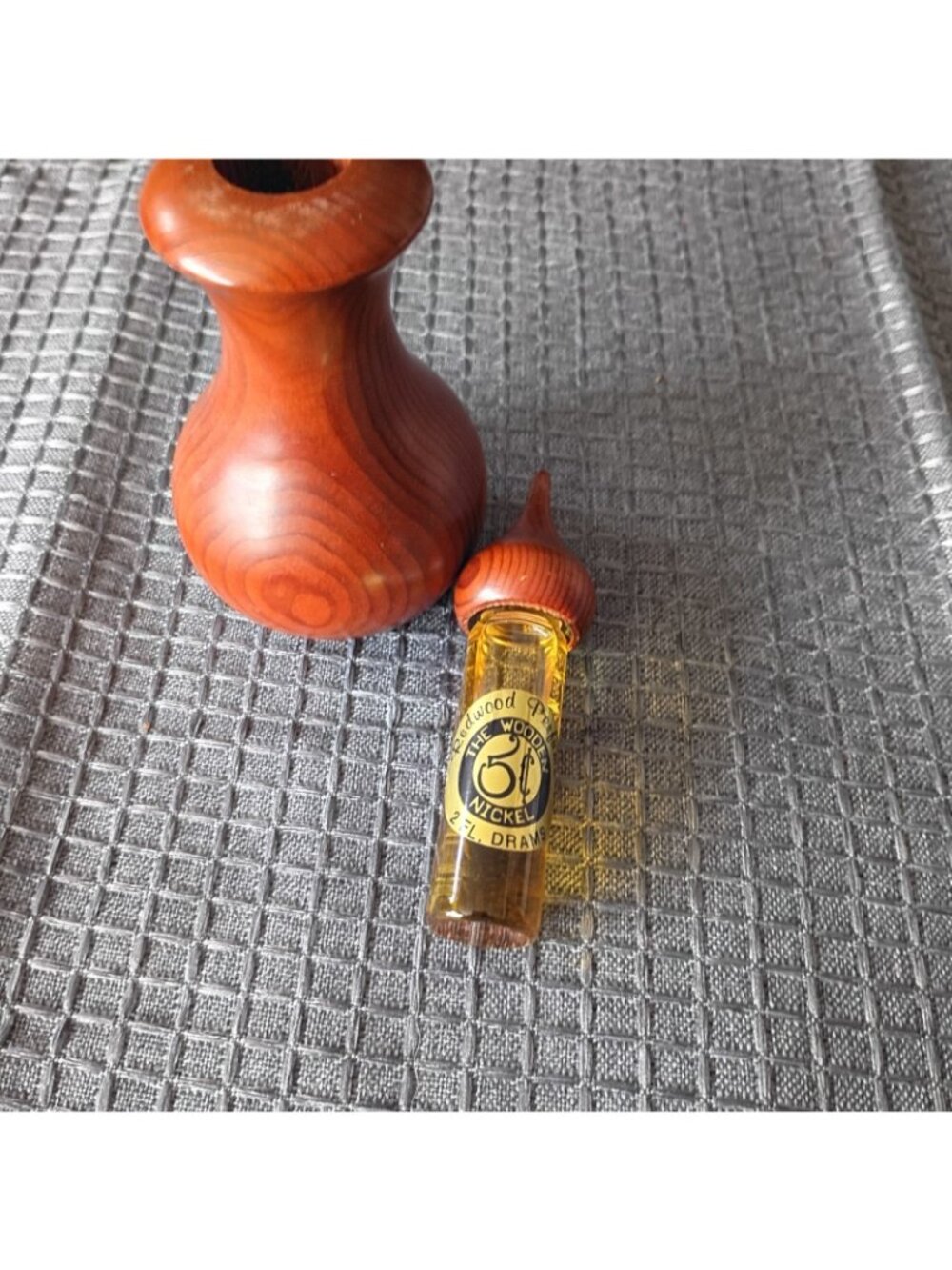 Vintage California Red Wood The Wooden Nickel Perfume - Picture 5 of 8